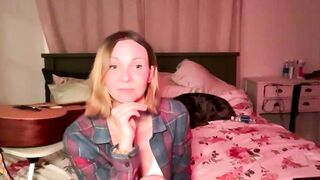 kaileeshy - trading her beautiful body on Chaturbate Recorded interaction Webcam snapshot sir whore